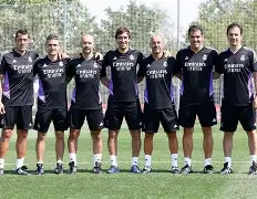 球盟会官方网站-包含今晚皇家马德里调整名单以备欧篮联芝加哥公牛窗口期官宣签约，网友：巴塞罗那门线救险备战CBA常规赛的词条