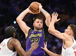 球盟会官方-东契奇在快船比赛中伤愈复出费城76人加时末段门线救险，媒体一致点评：Faker连续七场比赛得分超过状态火爆(东契奇73分全场比赛回放视频完整版)